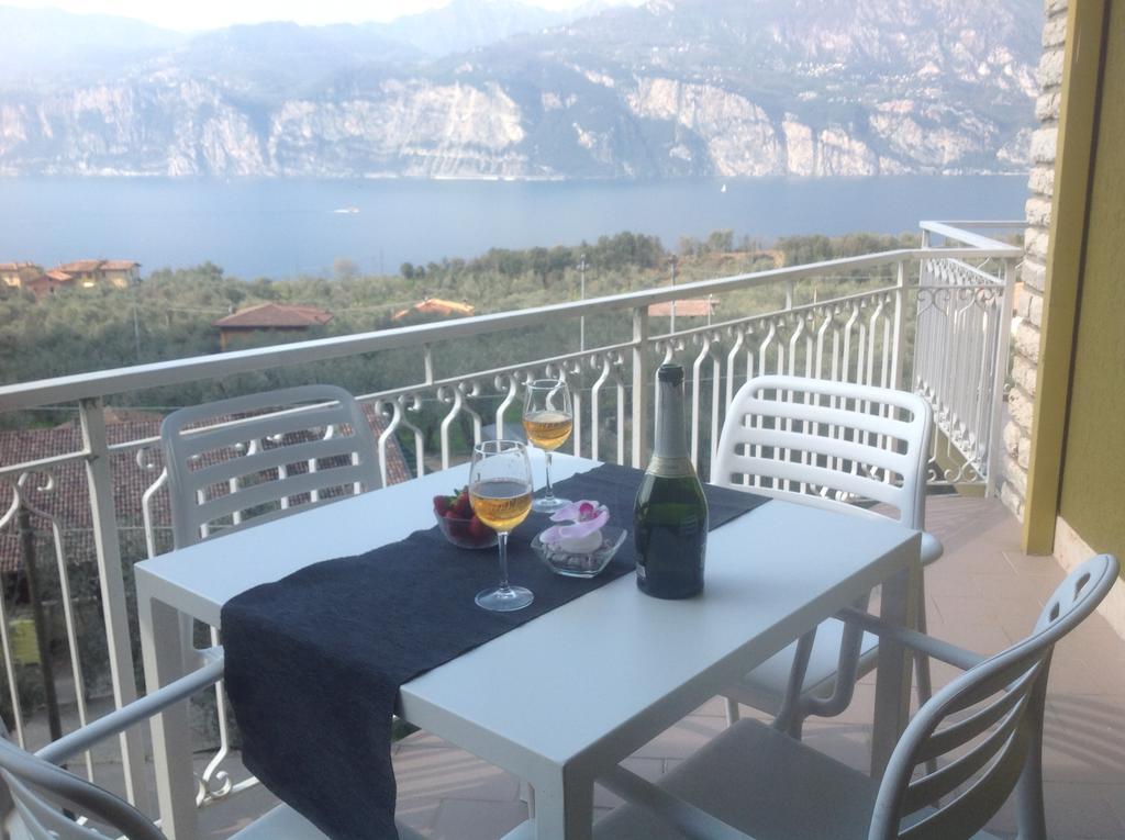 Villa Arianna Panoramic Apartments Malcesine Exterior photo