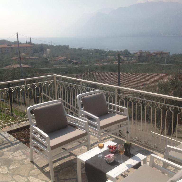 Villa Arianna Panoramic Apartments Malcesine Exterior photo